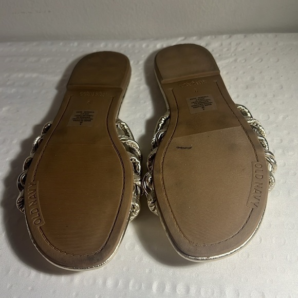 Old Navy - Gold sandals Size 9 - Picture 4 of 4